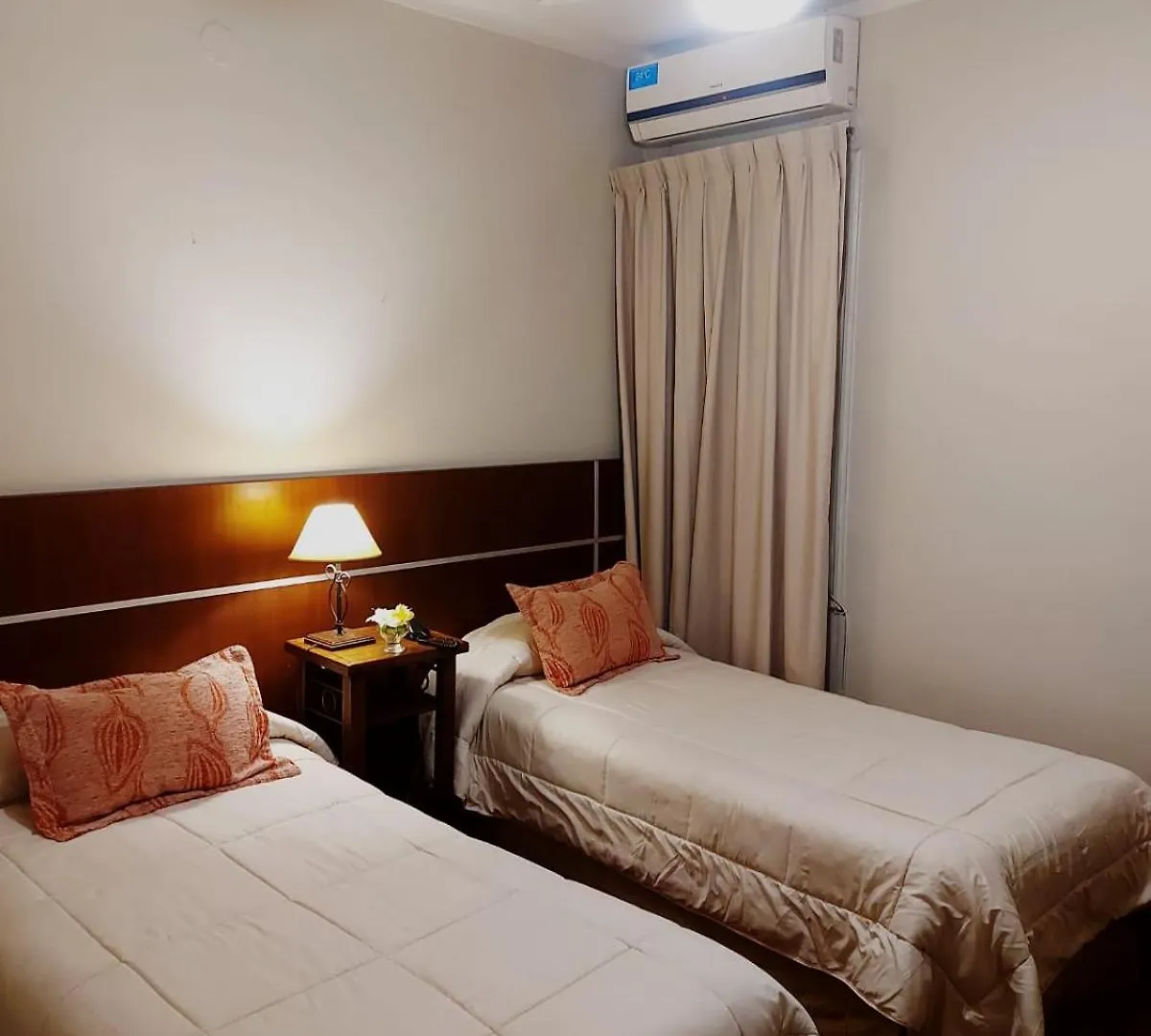 ***  Hotel Ariosto Mendoza Argentina