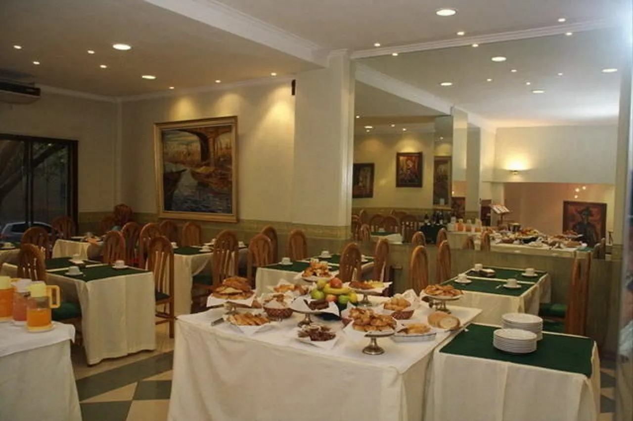 Hotel Ariosto Mendoza