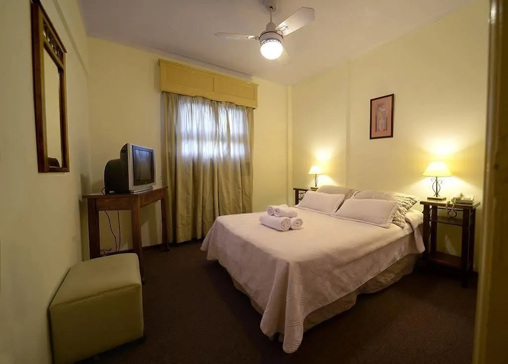 Hotel Ariosto Mendoza 3*,